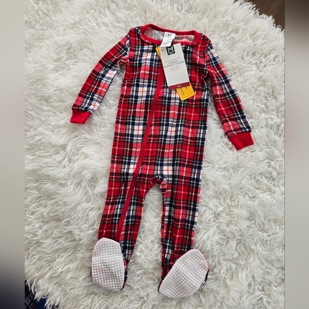 Member's Mark Christmas Family Sleep Infant Sleeper. Let It Snow. Size 18M. New